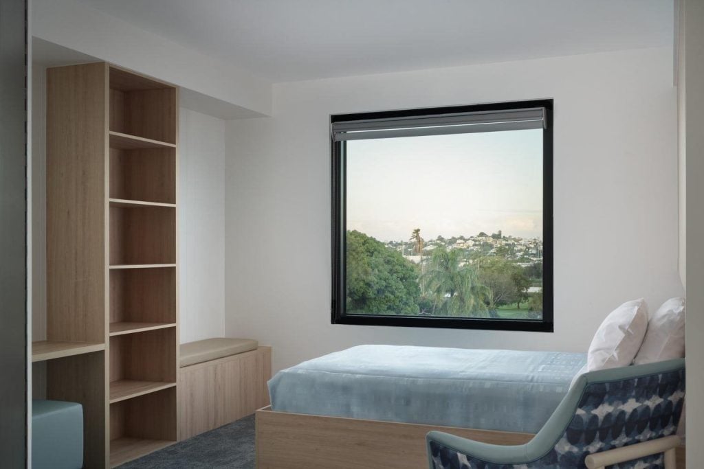 Avive Clinic Brisbane single patient bedroom